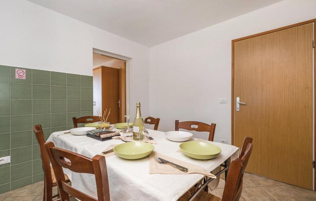 Apartments Franelli Brseč Eksteriør bilde