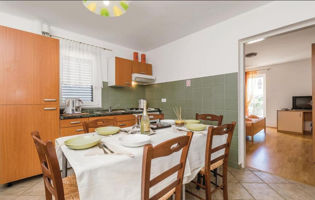 Apartments Franelli Brseč Eksteriør bilde